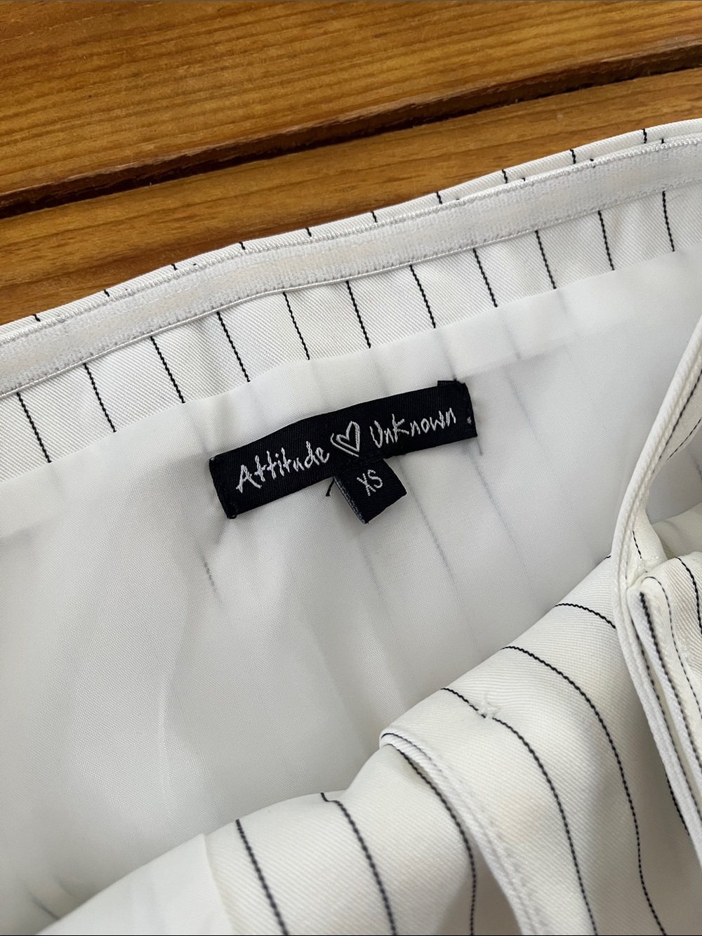 Pinstripe Two-Piece Vest and Wide-Leg Pant Set - White with Black Pinstripes - Picture 2 of 5